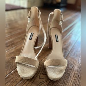 Nine West Dempsey Ankle Strap Heels size 10.5